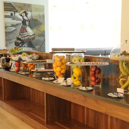 Khortitsa Palace Hotel Zaporizhia Ngoại thất bức ảnh