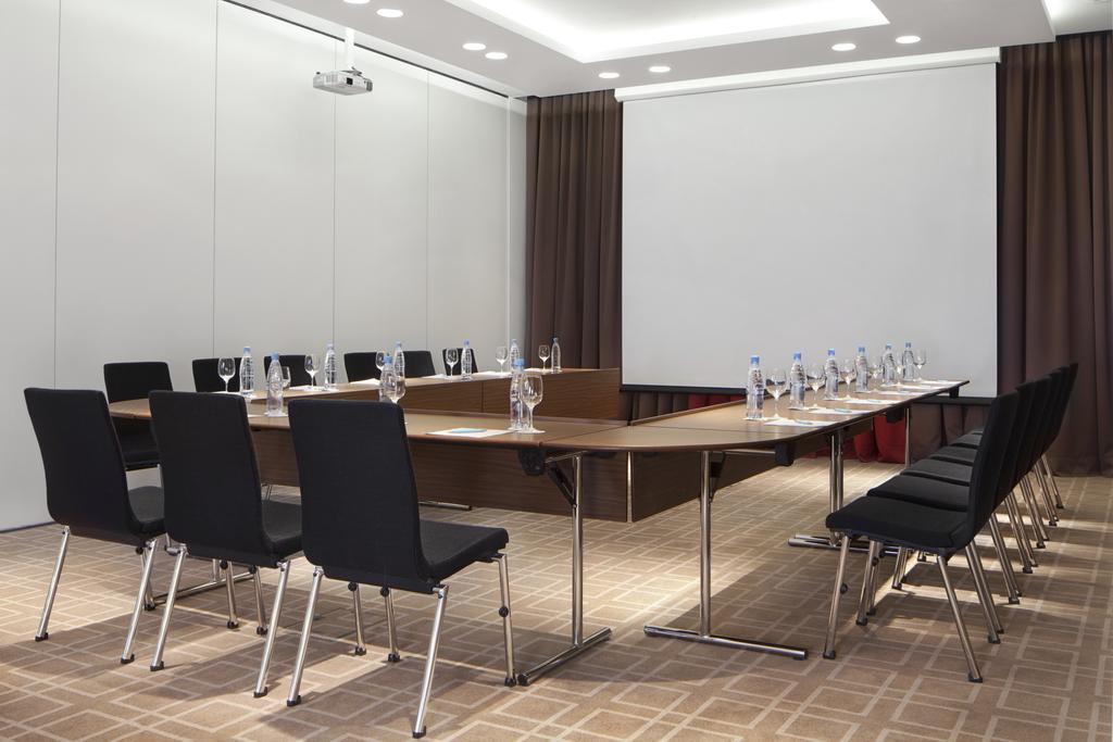 Khortitsa Palace Hotel Zaporizhia Ngoại thất bức ảnh