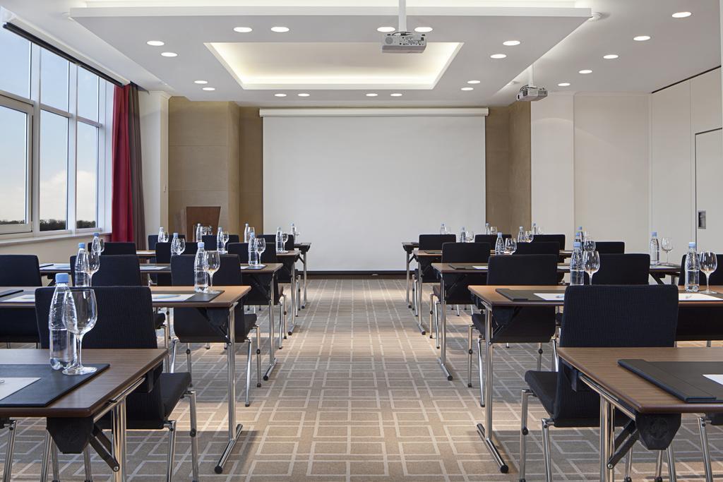 Khortitsa Palace Hotel Zaporizhia Ngoại thất bức ảnh