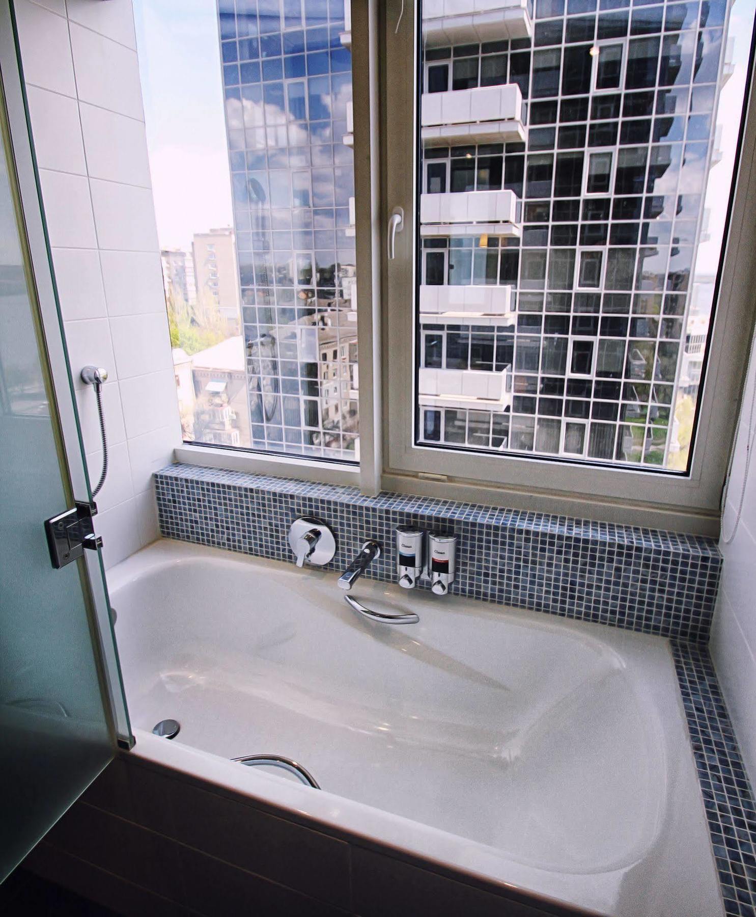 Khortitsa Palace Hotel Zaporizhia Ngoại thất bức ảnh